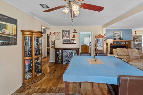 Villa ou maison à vendre à Sorrento, Floride: 3 chambres, 97.83 m2 № 2205569 - photo 6