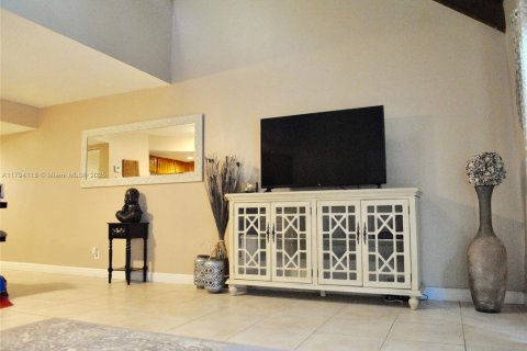 Condominio en venta en Deerfield Beach, Florida, 1 dormitorio, 88.26 m2 № 1861454 - foto 5