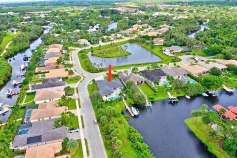 Villa ou maison à vendre à Stuart, Floride: 4 chambres, 284 m2 № 2147046 - photo 14