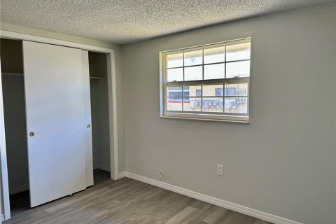 Casa en venta en New Port Richey, Florida, 2 dormitorios, 67.08 m2 № 1866976 - foto 29