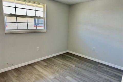 Casa en venta en New Port Richey, Florida, 2 dormitorios, 67.08 m2 № 1866976 - foto 30