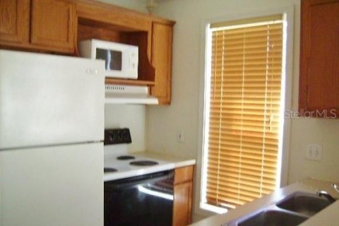 Condominio en alquiler en Gainesville, Florida, 2 dormitorios, 74.32 m2 № 2109073 - foto 4