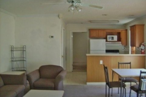Condominio en alquiler en Gainesville, Florida, 2 dormitorios, 74.32 m2 № 2109073 - foto 3