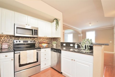 Condo in Celebration, Florida, 2 bedrooms  № 1804925 - photo 10