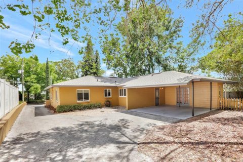 House in Orlando, Florida 2 bedrooms, 169.18 sq.m. № 1602201 - photo 19
