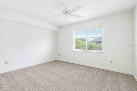 Condo in Orlando, Florida, 3 bedrooms № 2094983 - photo 15