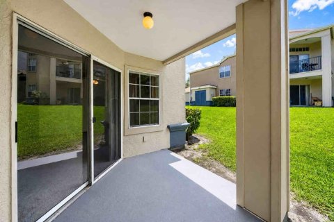 Condo in Orlando, Florida, 3 bedrooms № 2094983 - photo 25