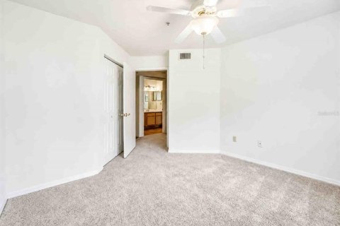 Condo in Orlando, Florida, 3 bedrooms № 2094983 - photo 13