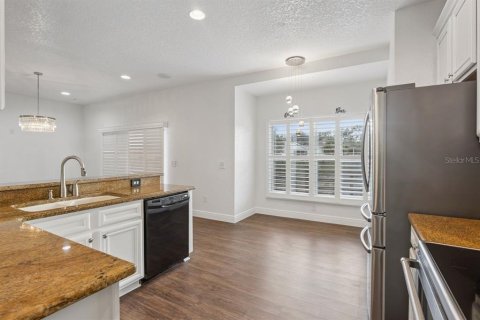 House in Oxford, Florida 4 bedrooms, 177.44 sq.m. № 2379196 - photo 9