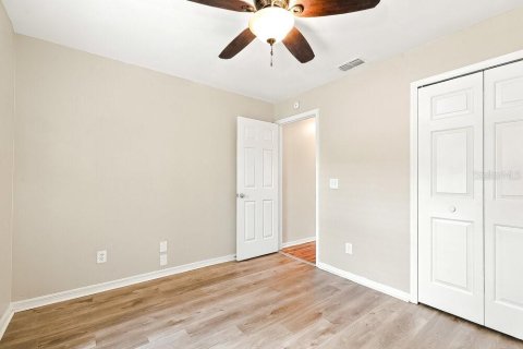 Villa ou maison à louer à Orlando, Floride: 3 chambres, 117.43 m2 № 2385989 - photo 11