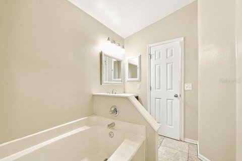 Villa ou maison à louer à Orlando, Floride: 3 chambres, 117.43 m2 № 2385989 - photo 9