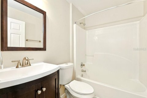 Villa ou maison à louer à Orlando, Floride: 3 chambres, 117.43 m2 № 2385989 - photo 14