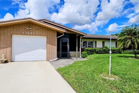 Casa en venta en Delray Beach, Florida, 2 dormitorios, 141.86 m2 № 1932675 - foto 1