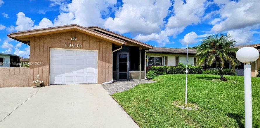 Villa ou maison à Delray Beach, Floride 2 chambres, 141.86 m2 № 1932675
