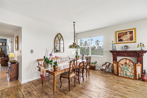 Condo in Palmetto, Florida, 3 bedrooms № 2114120 - photo 8