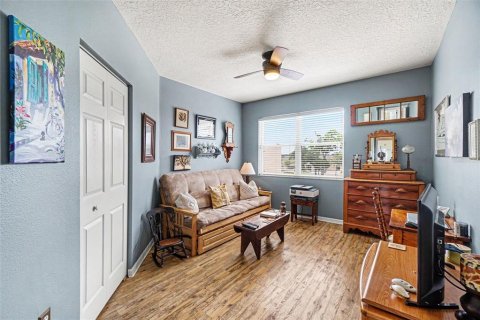 Condo in Palmetto, Florida, 3 bedrooms № 2114120 - photo 20