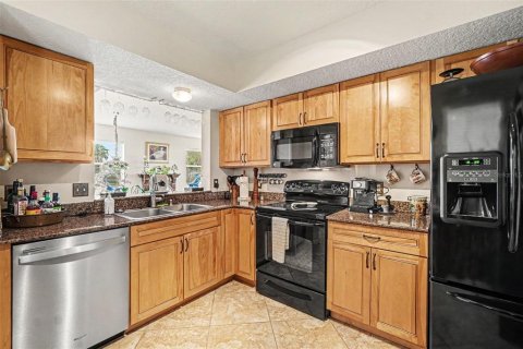 Condo in Palmetto, Florida, 3 bedrooms № 2114120 - photo 4