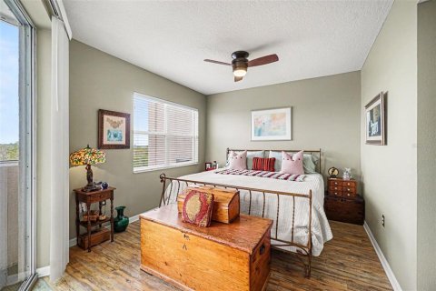Condo in Palmetto, Florida, 3 bedrooms № 2114120 - photo 17