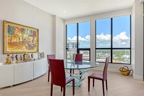 Condo in Sarasota, Florida, 2 bedrooms  № 1721411 - photo 12