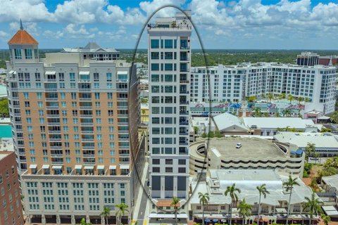 Condo in Sarasota, Florida, 2 bedrooms  № 1721411 - photo 5
