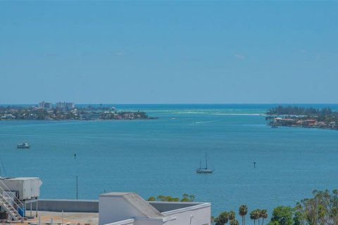 Condo in Sarasota, Florida, 2 bedrooms  № 1721411 - photo 22