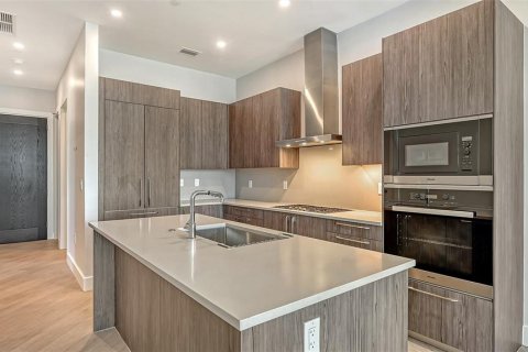 Condo in Sarasota, Florida, 2 bedrooms  № 1721411 - photo 29