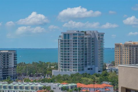 Condo in Sarasota, Florida, 2 bedrooms  № 1721411 - photo 26