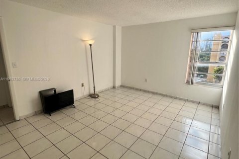 Apartamento en alquiler en Miami, Florida, 3 dormitorios, 95.13 m2 № 2025465 - foto 20