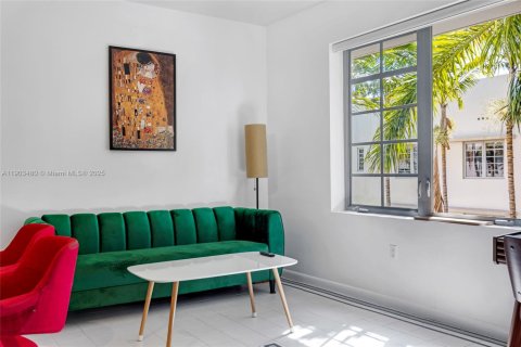 Condominio en alquiler en Miami Beach, Florida, 1 dormitorio, 54.81 m2 № 1954749 - foto 13