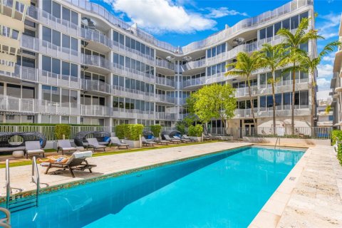 Condominio en alquiler en Miami Beach, Florida, 1 dormitorio, 54.81 m2 № 1954749 - foto 5