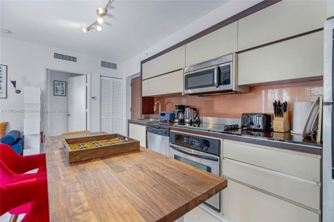 Condominio en alquiler en Miami Beach, Florida, 1 dormitorio, 54.81 m2 № 1954749 - foto 20