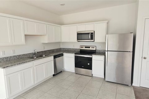 Adosado en alquiler en Davenport, Florida, 3 dormitorios, 130.43 m2 № 1887068 - foto 2