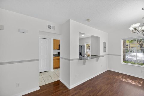 Touwnhouse à vendre à Riverview, Floride: 3 chambres, 130.81 m2 № 1823034 - photo 16