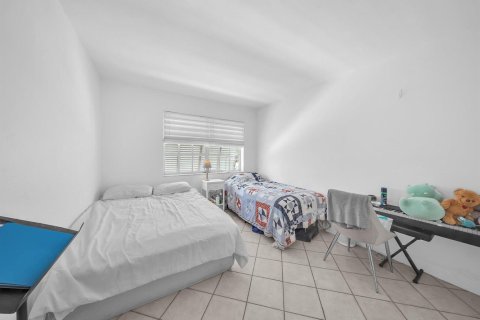 Condo in Miami, Florida, 2 bedrooms  № 2249761 - photo 18