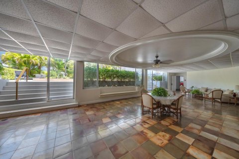 Condo in Miami, Florida, 2 bedrooms  № 2249761 - photo 26