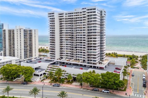 Condominio en alquiler en Miami Beach, Florida, 1 dormitorio, 78.78 m2 № 1956487 - foto 5