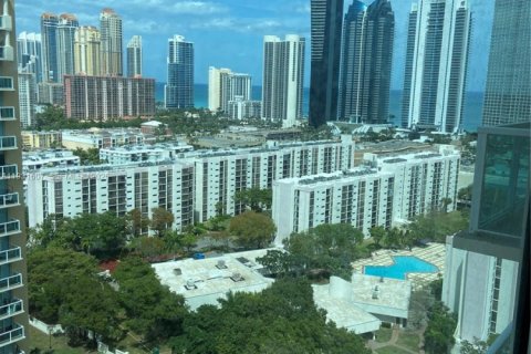 Снять в аренду кондоминиум в Санни-Айлс-Бич, Флорида 1 спальня, 59.46м2, № 1992313 - фото 2