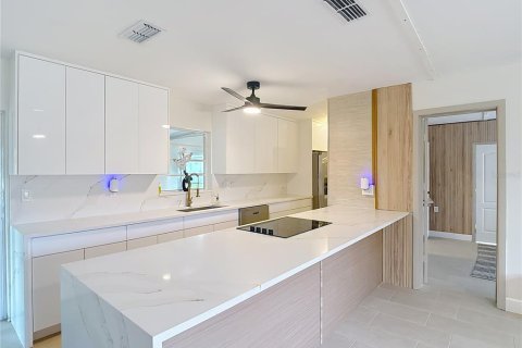 Casa en venta en Brooksville, Florida, 4 dormitorios, 184.04 m2 № 1904561 - foto 19