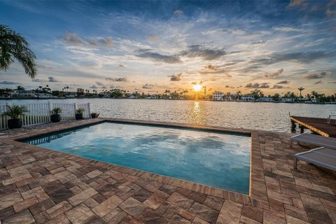 Casa en venta en Redington Beach, Florida, 2 dormitorios, 158.31 m2 № 1824076 - foto 25