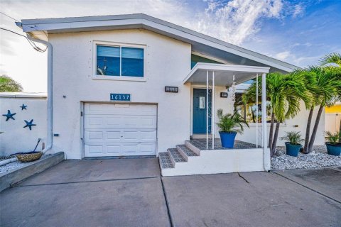 Casa en venta en Redington Beach, Florida, 2 dormitorios, 158.31 m2 № 1824076 - foto 1