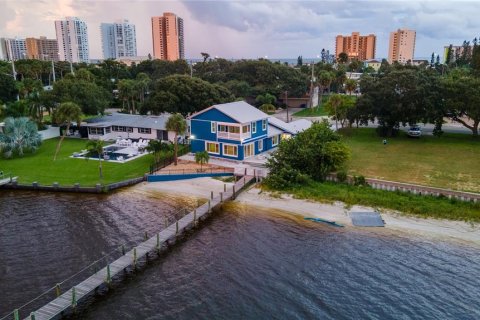 Casa en venta en Daytona Beach, Florida, 3 dormitorios, 221.48 m2 № 1912594 - foto 11
