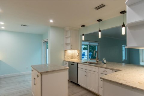 Casa en venta en Daytona Beach, Florida, 3 dormitorios, 221.48 m2 № 1912594 - foto 24