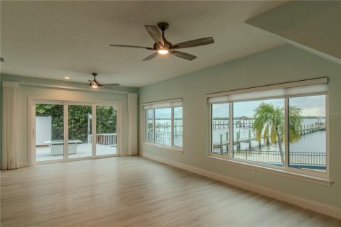 Casa en venta en Daytona Beach, Florida, 3 dormitorios, 221.48 m2 № 1912594 - foto 29