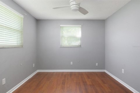 House in Largo, Florida 3 bedrooms, 104.24 sq.m. № 1802276 - photo 14