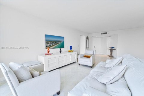Condominio en venta en Aventura, Florida, 3 dormitorios, 159.23 m2 № 1940229 - foto 5