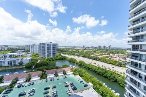 Condominio en venta en Aventura, Florida, 3 dormitorios, 159.23 m2 № 1940229 - foto 30