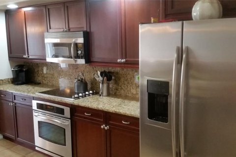 Villa ou maison à louer à Punta Gorda, Floride: 3 chambres, 180.97 m2 № 1687732 - photo 4