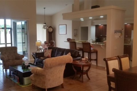 Villa ou maison à louer à Punta Gorda, Floride: 3 chambres, 180.97 m2 № 1687732 - photo 11