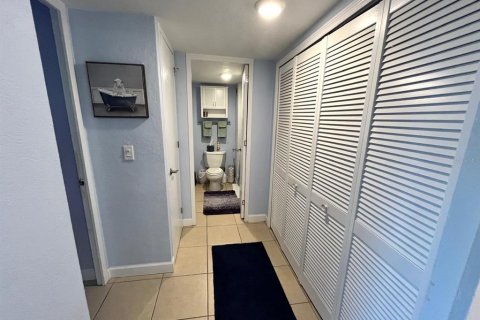 Condominio en venta en Clearwater, Florida, 1 dormitorio, 72 m2 № 1581864 - foto 19