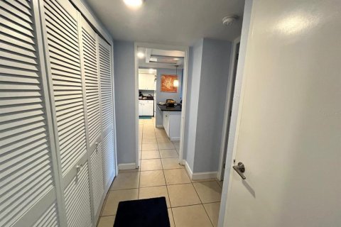 Condominio en venta en Clearwater, Florida, 1 dormitorio, 72 m2 № 1581864 - foto 23